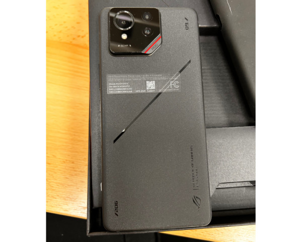 ASUS ROG Phone 9 Pro 16GB/512GB Android 15 Phantom Black (AI2501-16G512GP-BK-EU) mobilni telefon outlet 