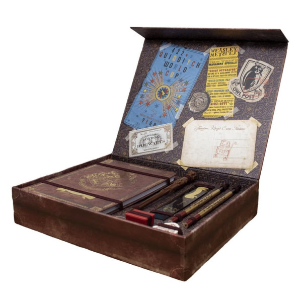 Harry Potter Hogwarts Keepsake Gift Set