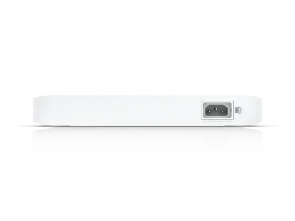 UniFi 8 port 2.5GbE POE switch with SFP+ uplink